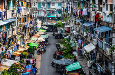 Unlock the best souvenirs! This Vietnam shopping guide reveals must-buy items, from silk scarves & ceramics to coffee & spices.