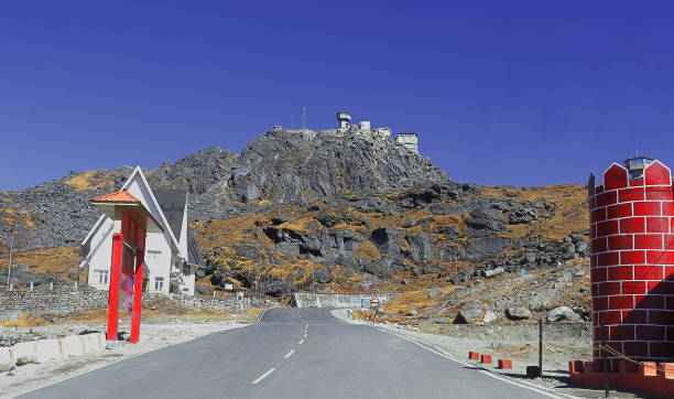 Nathu La Pass & Tsomgo Lake Guide 2026: Permit, Best Time & Tips